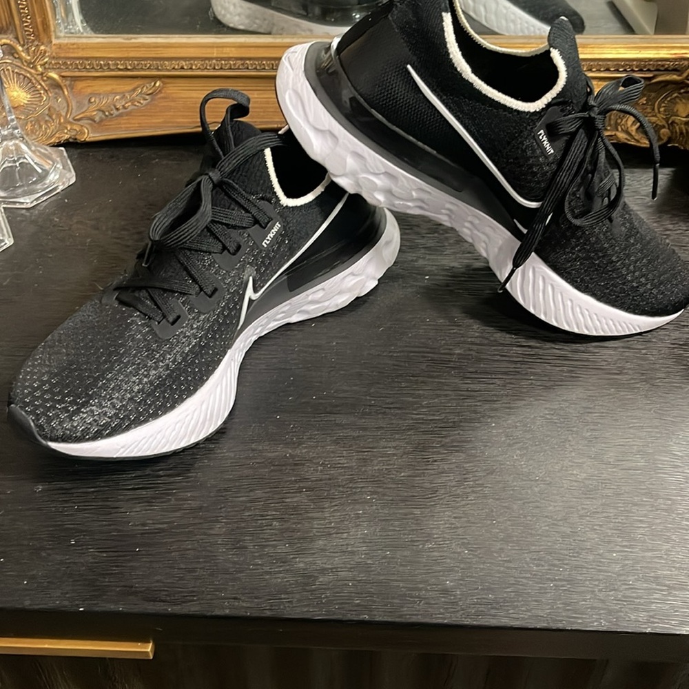Nike React Infinity Run Flyknit Running Shoe - image 5
